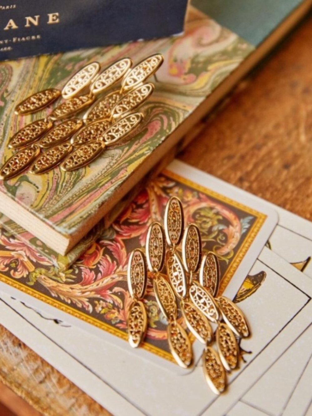 Sezane Colombe Earrings Gold Plated Metal New with Pouch & Box Rare Find - Picture 6 of 15